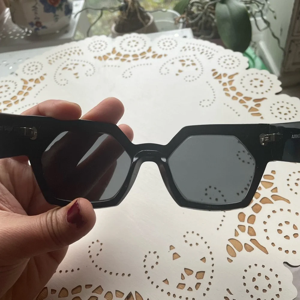 Anne et Valentine Black Sunglasses "Streep" Made in France Luxury Eyewear - Picture 10 of 17